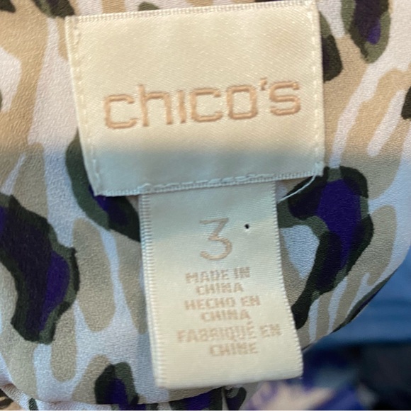 Woman’s Chicos leopard print button-down top size 3 - Picture 2 of 5